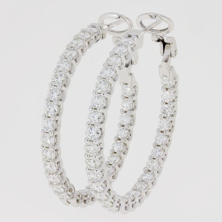 diamond earrings before retouching diamond earrings before retouching