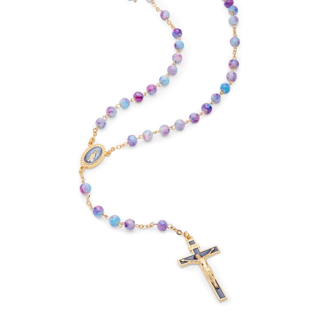 jewelry necklace retouched