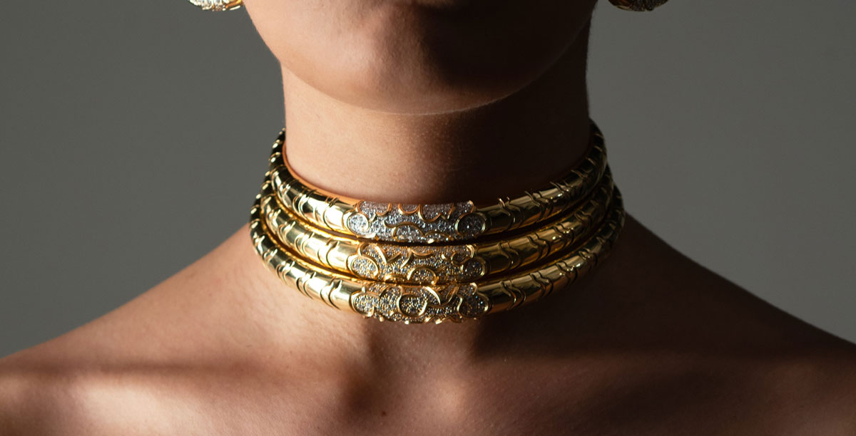 retouched necklace before gold diamonds retouched necklace before gold diamonds