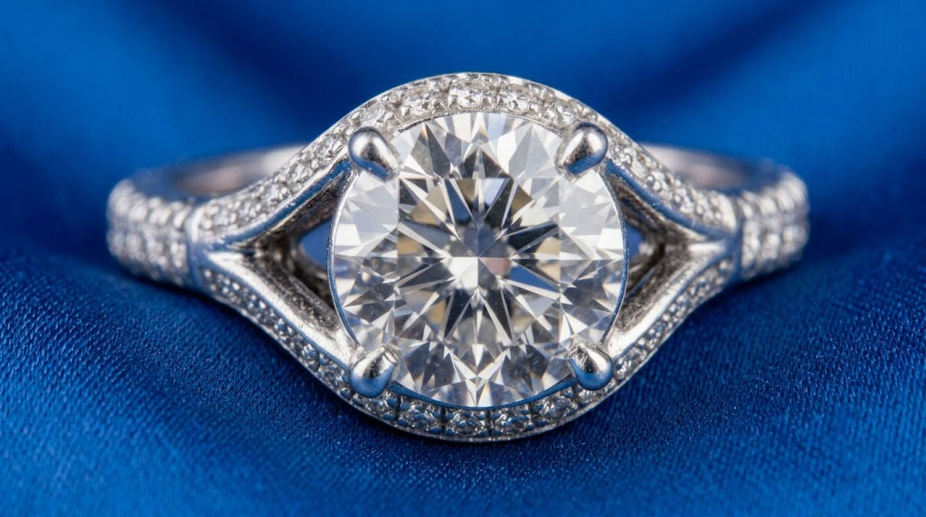 how to remove dust scratches from jewelry photos